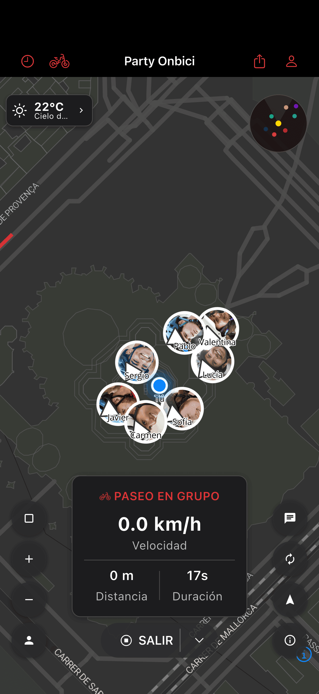 Ciclistas mostrados juntos en el mapa de la salida (dark mode)