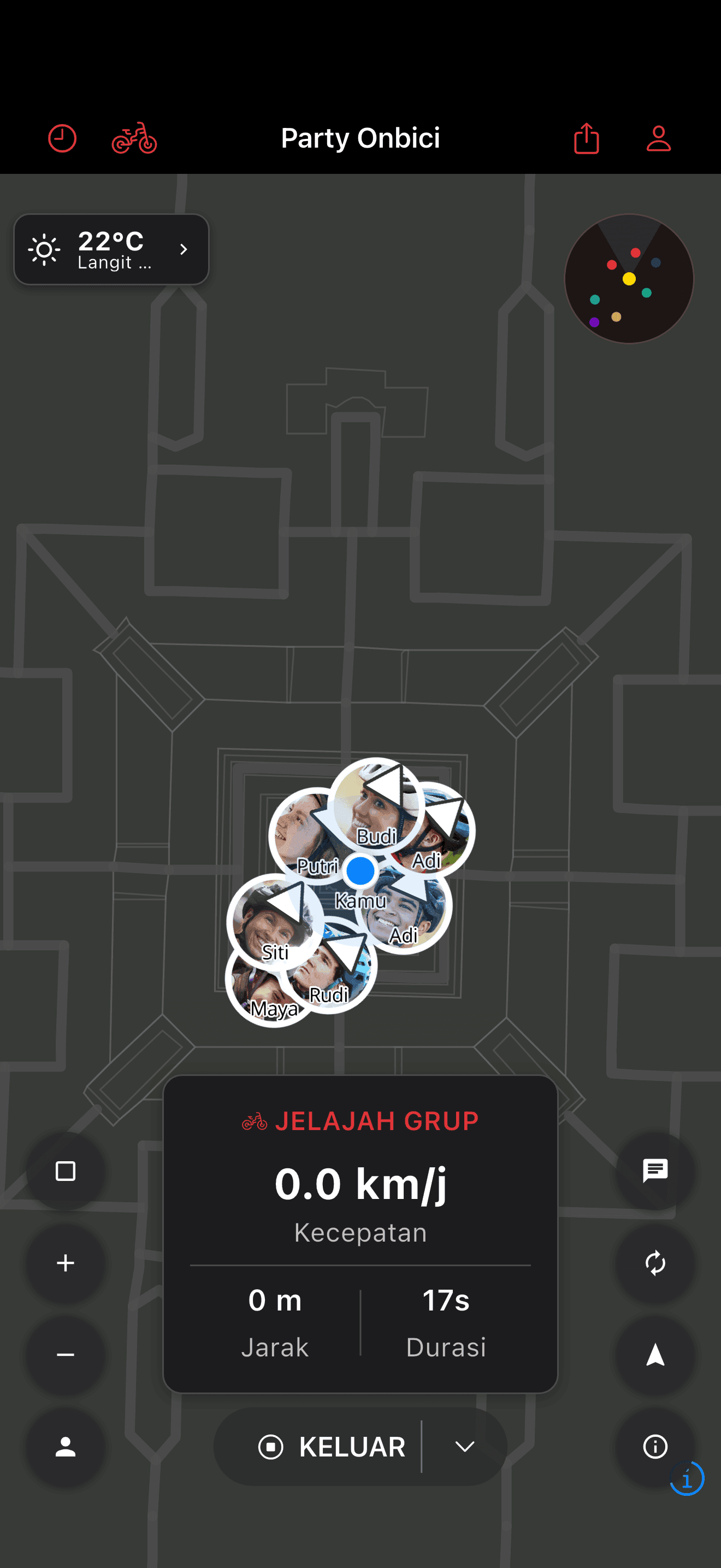 Para pesepeda ditampilkan bersama di peta party (dark mode)