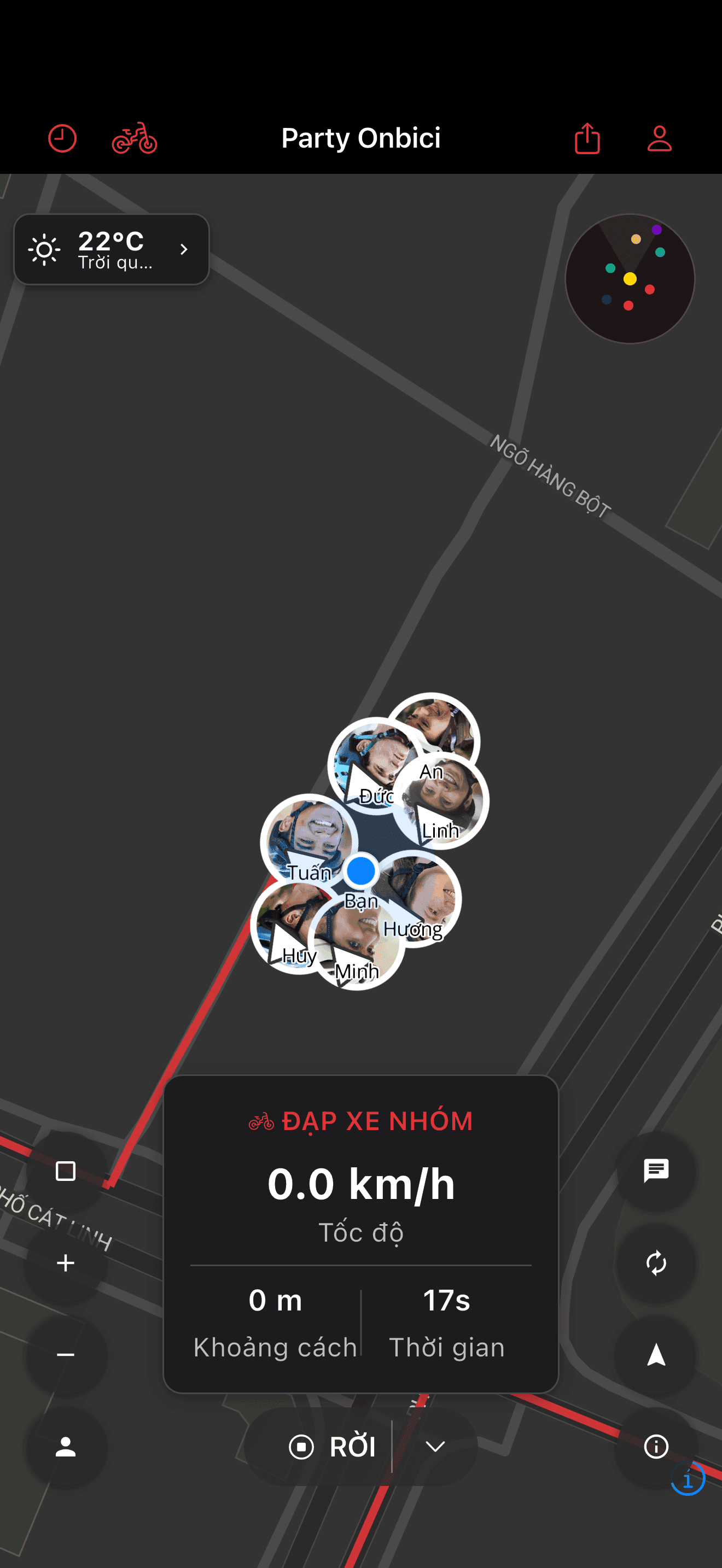 Những người đạp xe hiển thị cùng nhau trên bản đồ buổi đạp (dark mode)